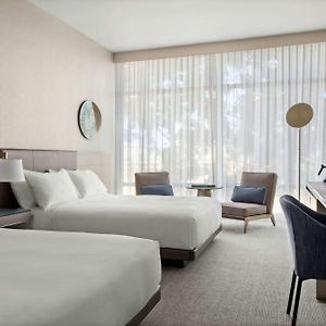 Queen Guest Room 2 Queen Beds Courtyard View